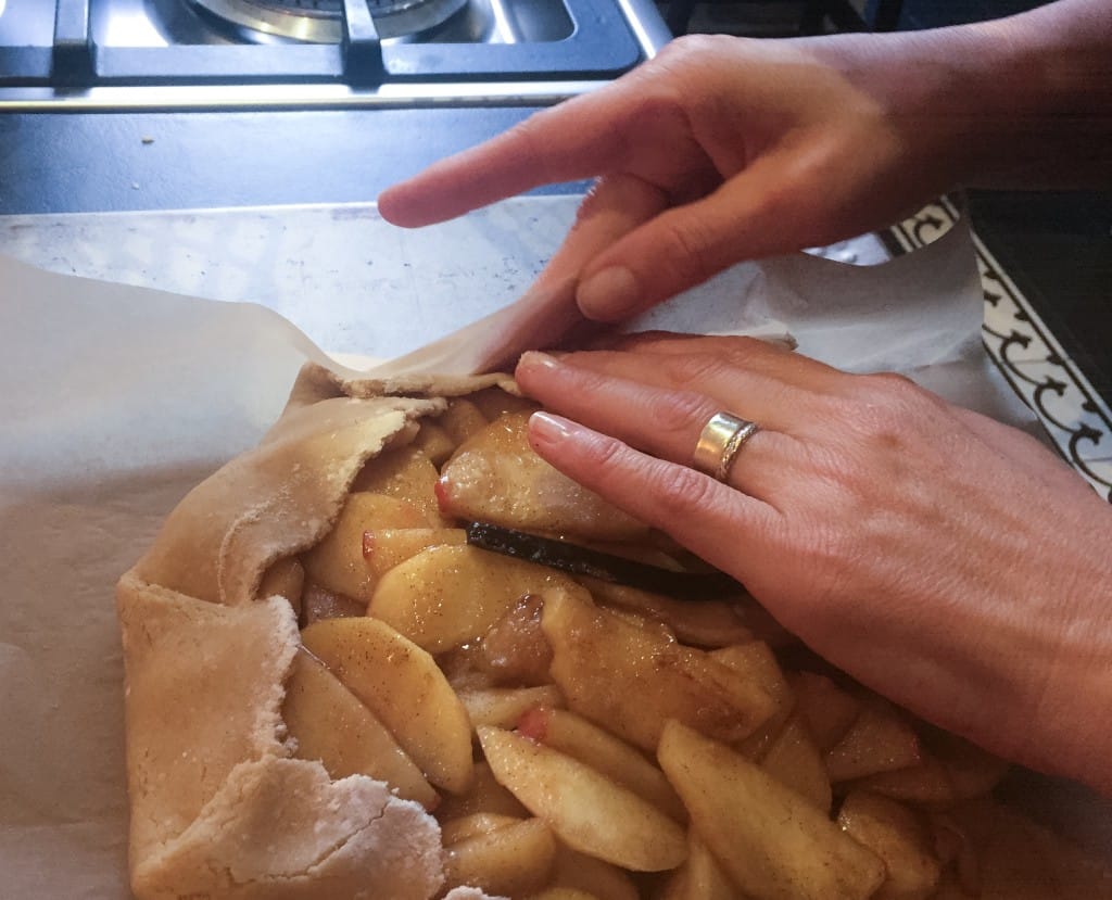 making the apple Galette
